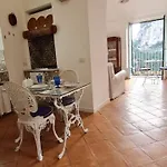 Ferienhaus Lovely Panoramic House With Garden *