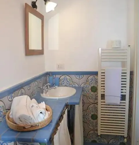 Lovely Panoramic House With Garden Casa vacanze *